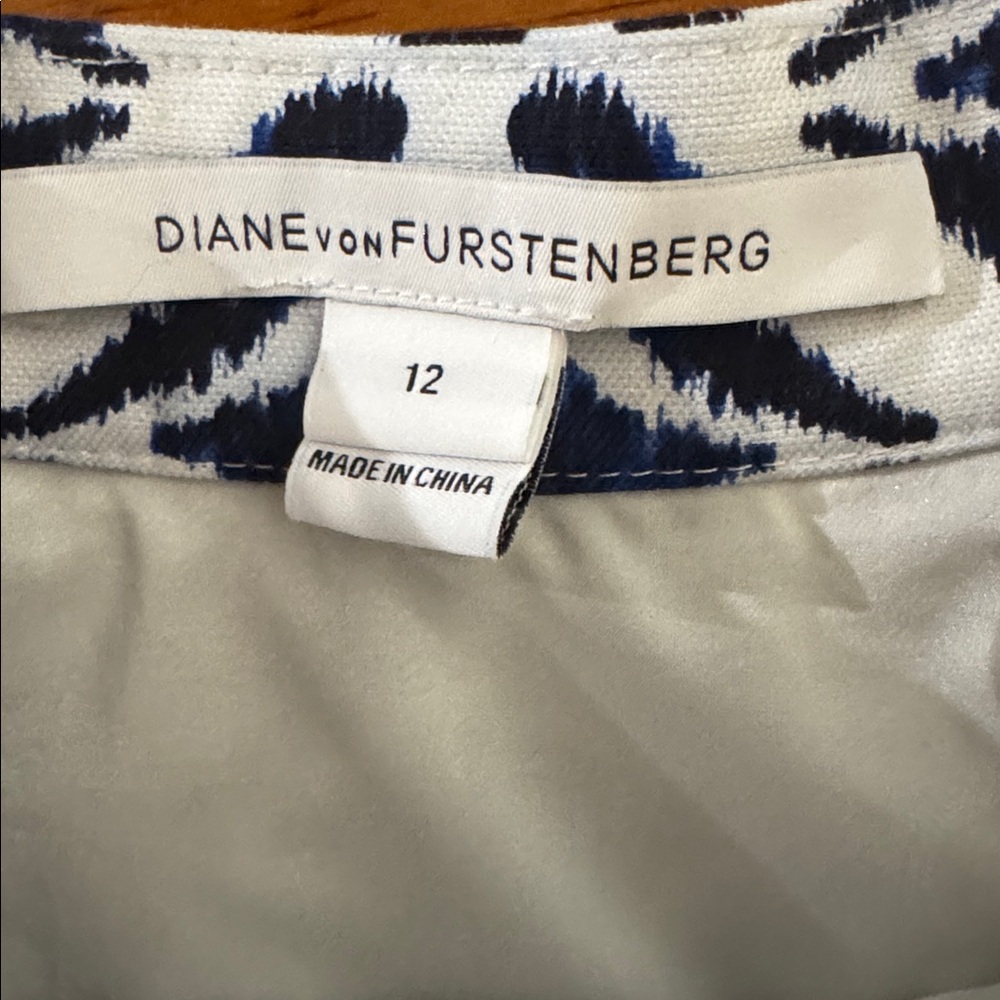 Diane Von Furstenberg Navy & White cotton Geometric A-Line Skirt size 12 - Picture 4 of 8